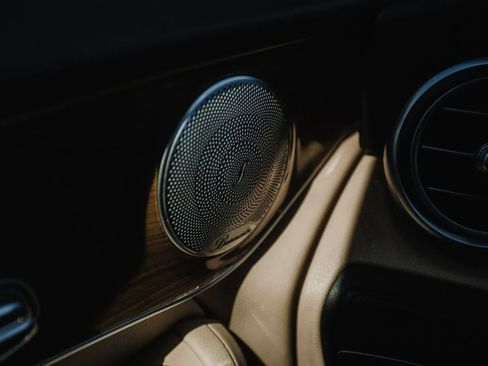 Used 2017 Mercedes-Benz GLC 300 4MATIC Coupe w/ Premium 2 Package image 15