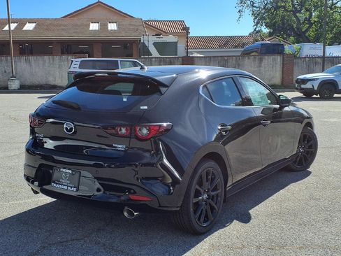 New 2026 MAZDA MAZDA3 Hatchback w/Premium Plus Pkg image 5