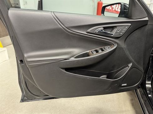 Used 2024 Chevrolet Malibu LT image 14