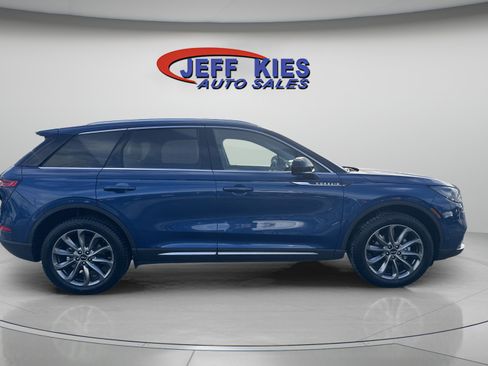 Used 2020 Lincoln Corsair AWD w/ Premium Package image 4