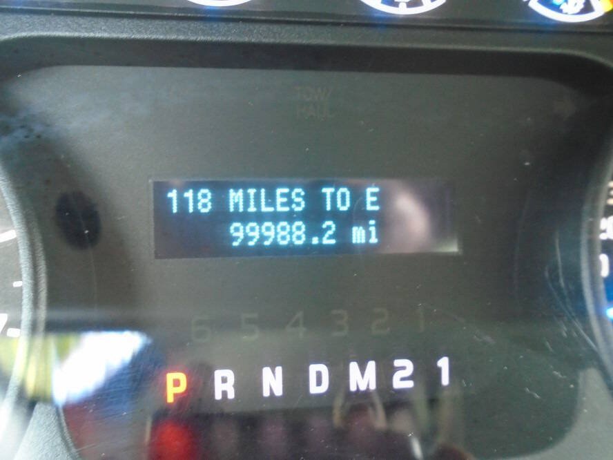 Used 2013 Ford F150 STX w/ Mid Equipment Group AWD/4WD image 9