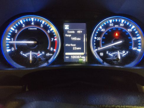 Used 2018 Toyota Highlander XLE image 23