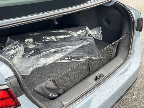 New 2025 Nissan Sentra SR w/ Midnight Edition image 21