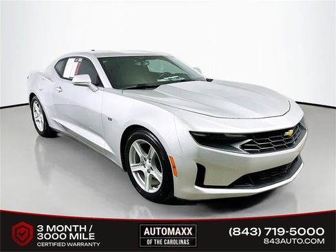 Used 2019 Chevrolet Camaro LT image 1