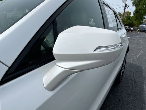 Used 2022 Cadillac XT4 Sport w/ Comfort Package FWD image 11