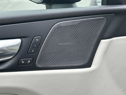 New 2026 Volvo XC60 B5 Ultra w/ Protection Package Premier image 12