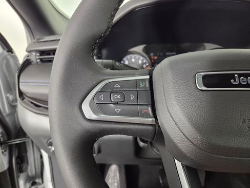 New 2026 Jeep Compass Latitude image 14