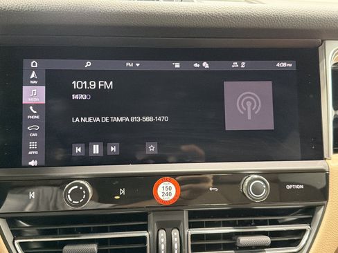 Certified 2026 Porsche Macan AWD/4WD image 30