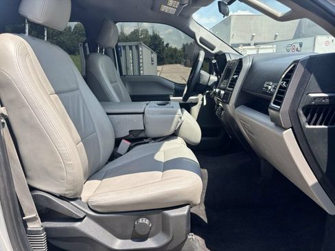 Used 2016 Ford F150 XLT AWD/4WD image 14