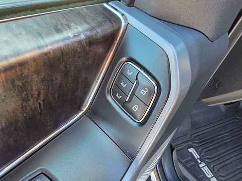 Used 2022 Ford F150 Lariat w/ Equipment Group 502A High AWD/4WD image 19