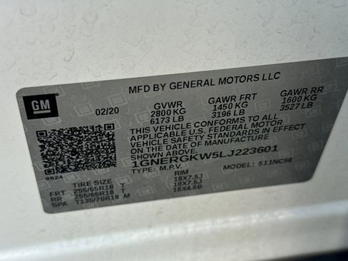 Used 2020 Chevrolet Traverse LT image 34