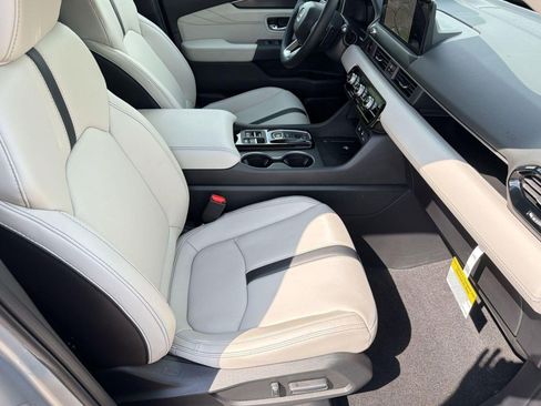 New 2026 Honda Pilot Touring image 24