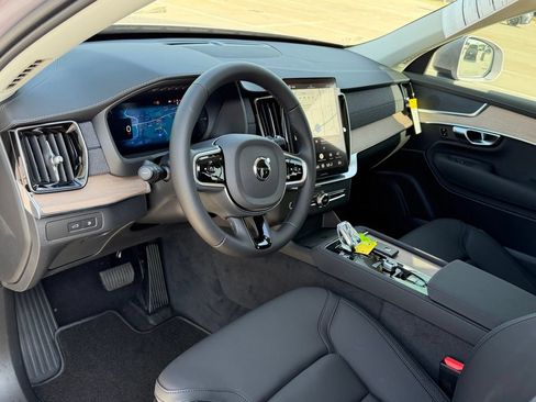 New 2026 Volvo XC90 T8 Core AWD/4WD image 14