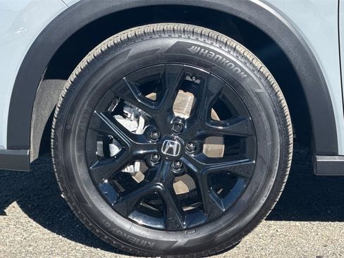 Certified 2025 Honda HR-V Sport image 28