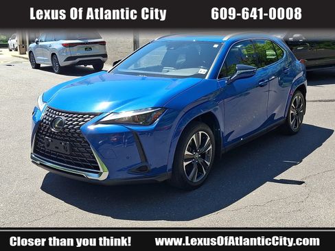 Certified 2023 Lexus UX 250h AWD w/ Premium Package image 3