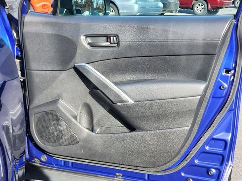 Used 2022 Toyota Corolla Cross LE image 10