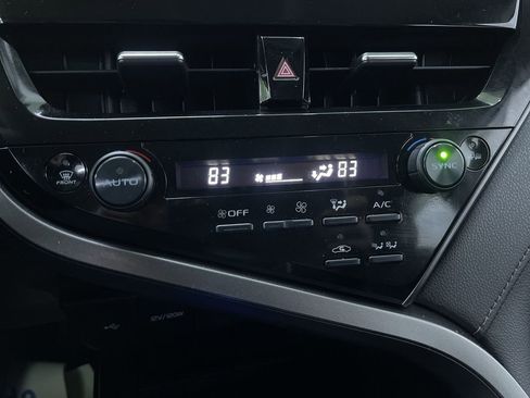 Used 2022 Toyota Camry LE image 21