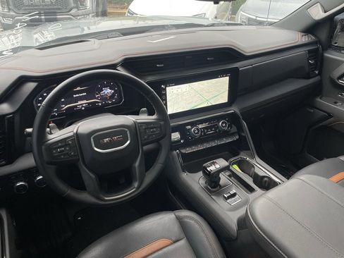 Used 2024 GMC Sierra 1500 AT4 w/ Technology Package image 26