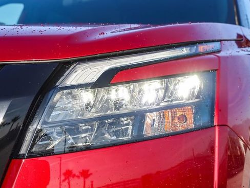 Used 2024 Nissan Pathfinder Rock Creek image 12