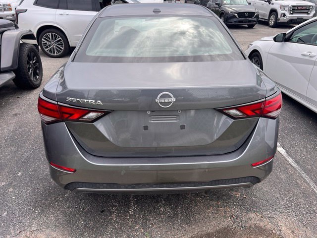 Used 2025 Nissan Sentra SV FWD image 4