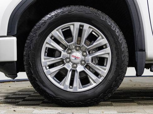 Used 2022 GMC Sierra 1500 Denali image 42