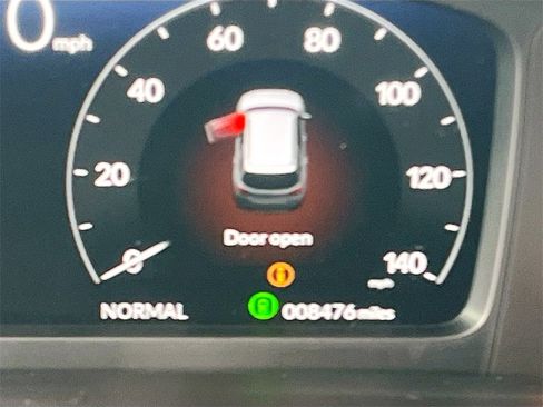 Used 2025 Honda Pilot Elite image 12