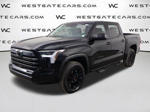 Used 2023 Toyota Tundra SR5 w/ SR5 Convenience Package AWD/4WD image 1