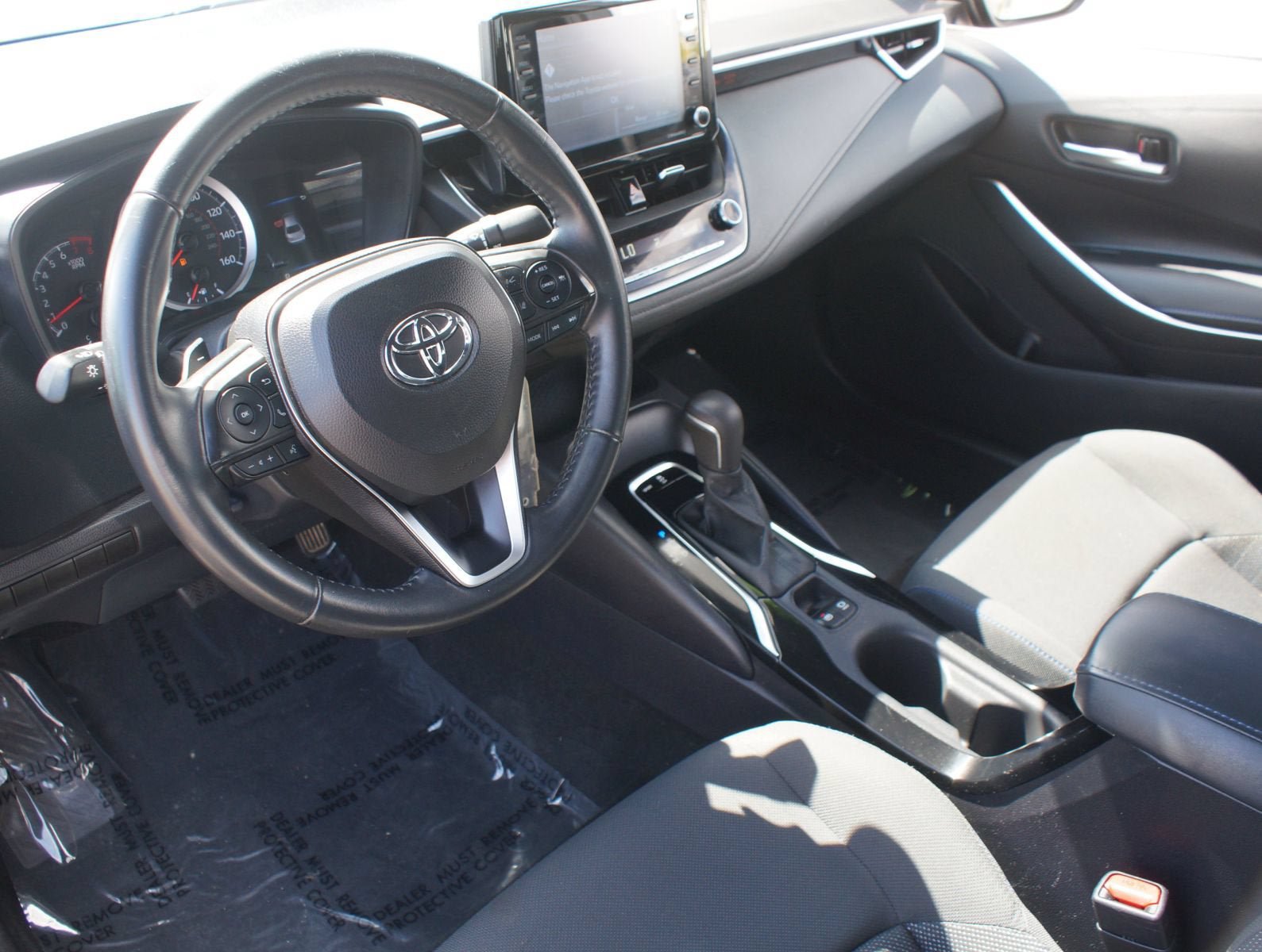 Used 2022 Toyota Corolla SE w/ Carpet Mat Package (TMS) FWD image 12