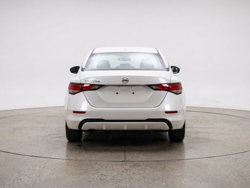 Used 2025 Nissan Sentra SV FWD image 7