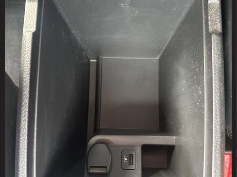 Certified 2022 Nissan Rogue Sport SV w/ Technology Package image 28