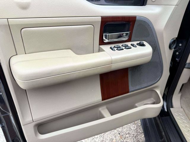 Used 2006 Ford F150 Lariat AWD/4WD image 17