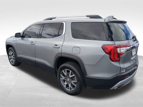 Used 2023 GMC Acadia SLT AWD/4WD image 3