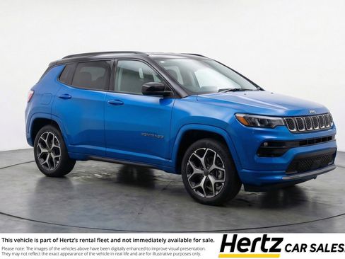 Used 2025 Jeep Compass Limited AWD/4WD image 1