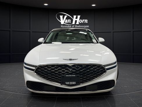 Used 2025 Genesis G90 3.5T AWD/4WD image 2