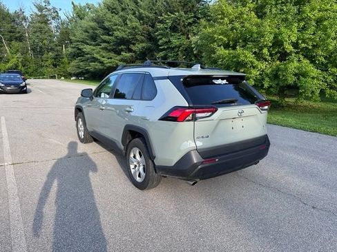 Used 2020 Toyota RAV4 XLE w/ All Weather Liner Package AWD/4WD image 5