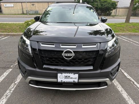 Used 2024 Nissan Pathfinder Rock Creek AWD/4WD image 2