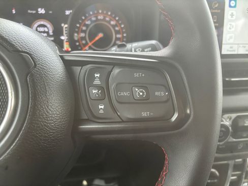 Used 2024 Jeep Wrangler Unlimited Rubicon image 23