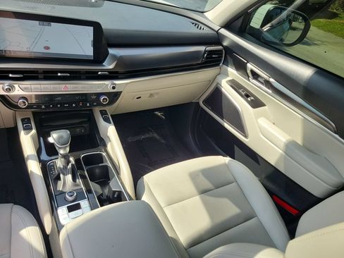 Certified 2024 Kia Telluride S w/ S Sunroof Package FWD image 29