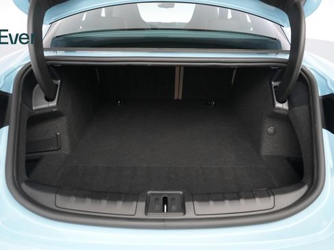 Used 2023 Porsche Taycan RWD image 8