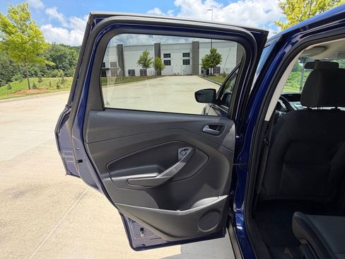 Used 2016 Ford Escape SE AWD/4WD image 11
