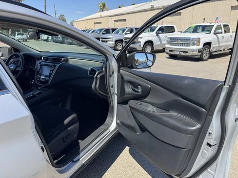 Used 2020 Nissan Murano SV FWD image 15