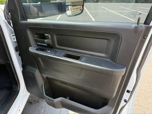 Used 2018 RAM 3500 Tradesman w/ Chrome Appearance Group AWD/4WD image 21