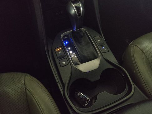 Used 2017 Hyundai Santa Fe Limited image 26