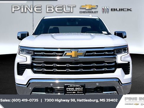 Used 2023 Chevrolet Silverado 1500 LTZ AWD/4WD image 3