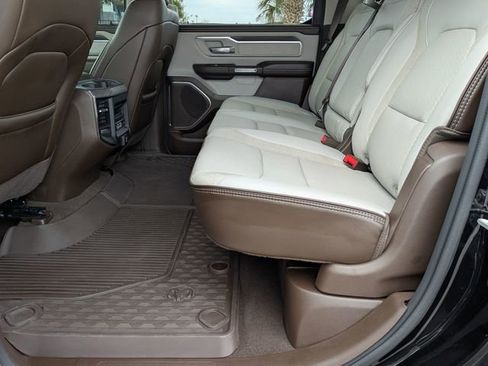 Used 2025 RAM 1500 Laramie image 27