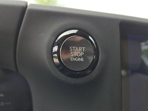 Used 2024 Lexus GX 550 image 24