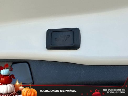 Used 2024 Toyota RAV4 XLE Premium image 22