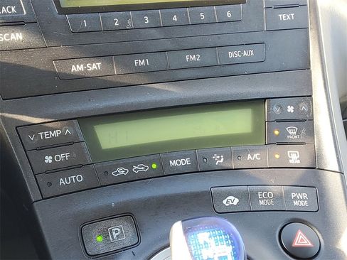 Used 2011 Toyota Prius Two image 22