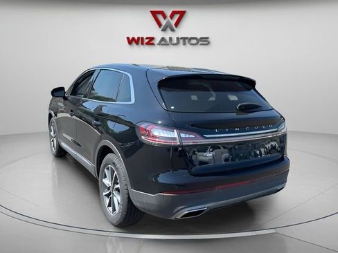 Used 2021 Lincoln Nautilus AWD image 3