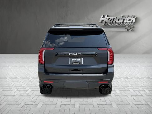 Used 2024 GMC Yukon Denali w/ Denali Reserve Package AWD/4WD image 9